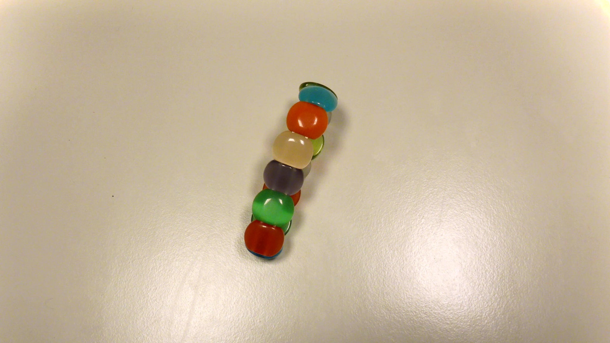 Bracelet élastique en verre acidulé multicolore